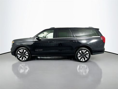 Used 2025 Ford Expedition Max Platinum w/ Driver's Package AWD/4WD image 8