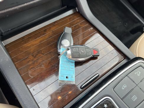 Used 2018 Mercedes-Benz GLS 450 4MATIC image 29