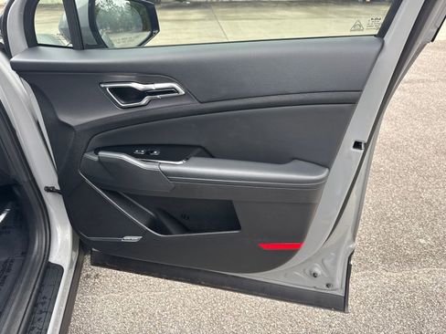 Used 2023 Kia Sportage SX image 14