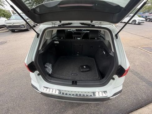 Certified 2024 Volkswagen Taos SE AWD/4WD image 14