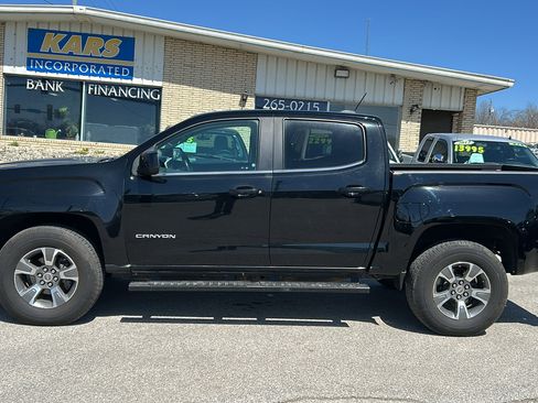 Used 2018 GMC Canyon SLE image 10