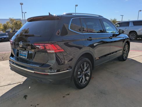 Used 2022 Volkswagen Tiguan SE image 5