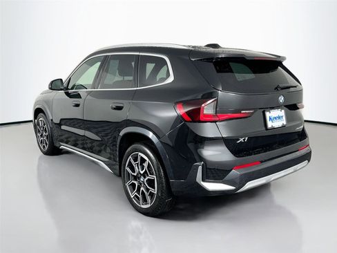 Used 2025 BMW X1 xDrive28i w/ Technology Package image 4