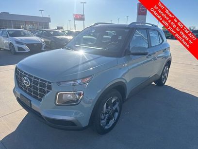 Used 2025 Hyundai Venue SEL
