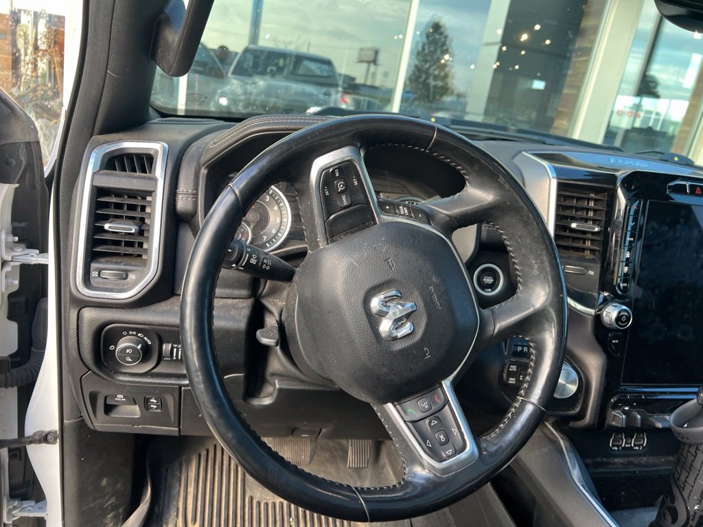 Used 2020 RAM 1500 Laramie w/ Sport Appearance Package AWD/4WD image 12