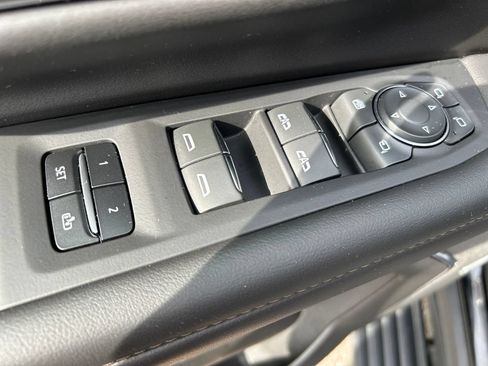 Used 2023 Chevrolet Tahoe High Country AWD/4WD image 22