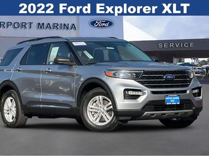 Certified 2022 Ford Explorer XLT w/ Equipment Group 202A
