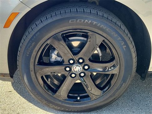 Certified 2023 Buick Enclave Essence w/ Sport Touring Edition image 8