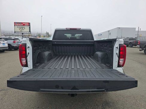 Used 2023 GMC Sierra 1500 SLE image 20