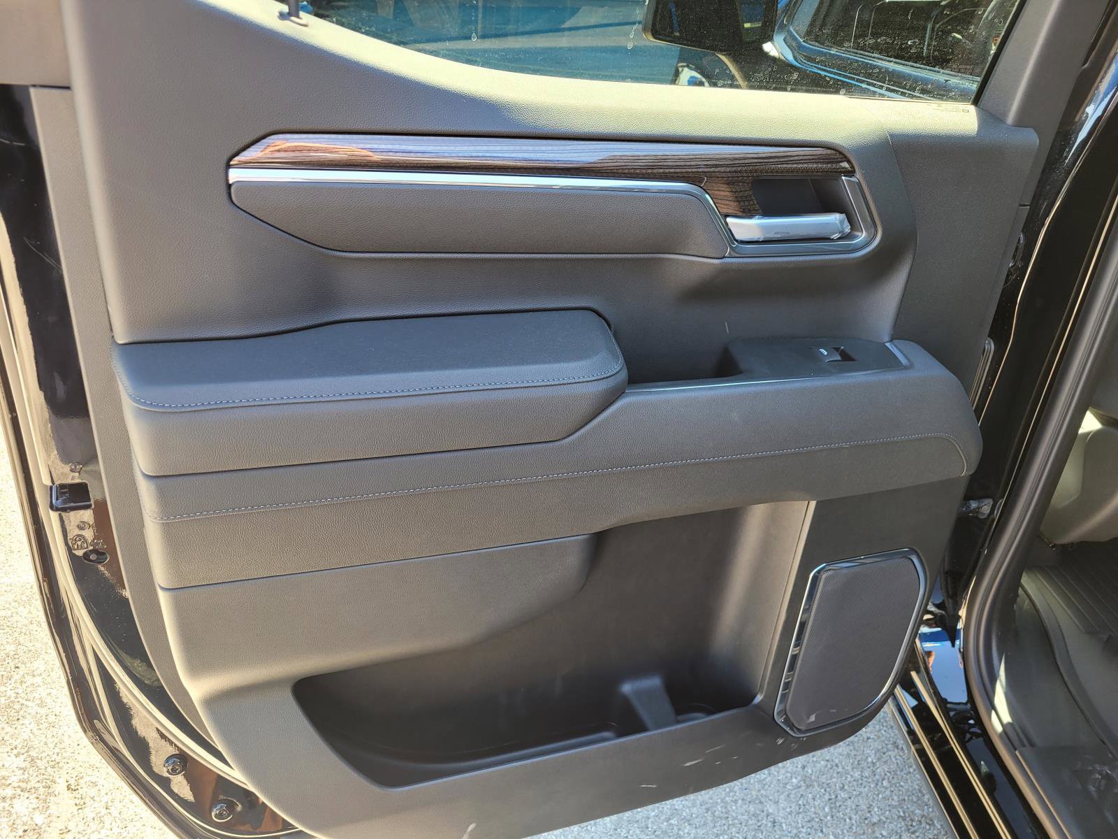 New 2026 Chevrolet Silverado 1500 RST AWD/4WD image 9