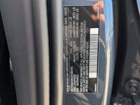 New 2026 Volvo XC60 B5 Plus image 10