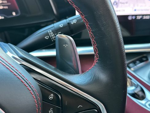 Used 2022 Chevrolet Corvette Stingray Premium Conv w/ Z51 Performance Package RWD image 39