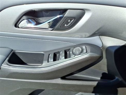 Certified 2021 Chevrolet Traverse LT image 20