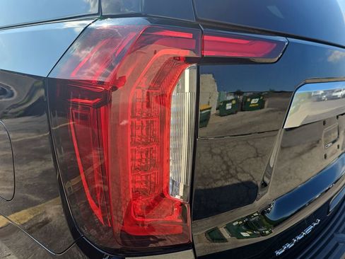 Used 2021 GMC Yukon XL Denali AWD/4WD image 40