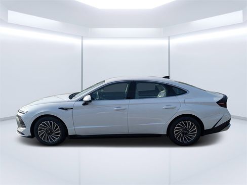 New 2025 Hyundai Sonata SEL image 6