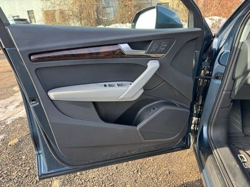 Used 2018 Audi Q5 2.0T Premium image 9