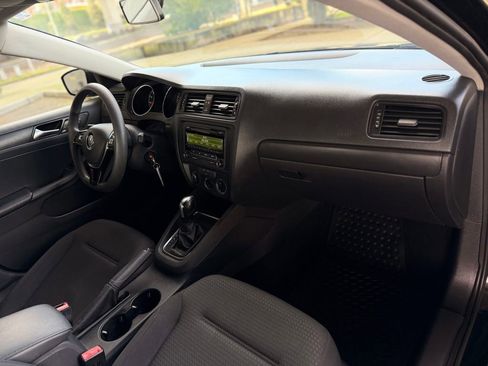 Used 2015 Volkswagen Jetta S image 44