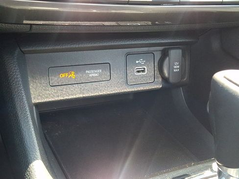 Used 2025 Acura Integra FWD image 25