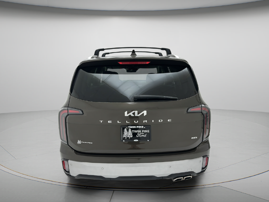 Used 2024 Kia Telluride EX w/ EX Captain's Chair Package AWD/4WD image 7