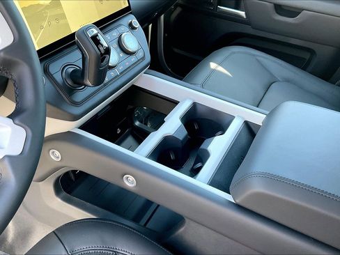New 2026 Land Rover Defender 110 S AWD/4WD image 11