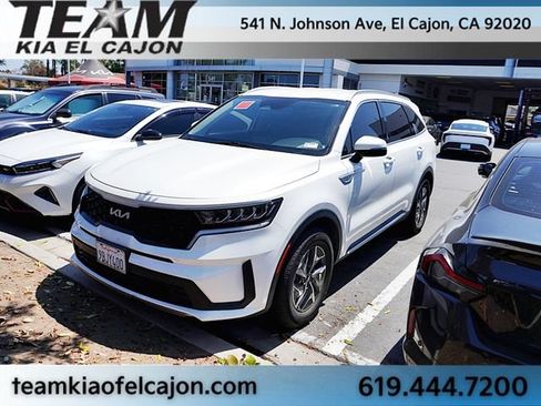 Used 2022 Kia Sorento S FWD image 1