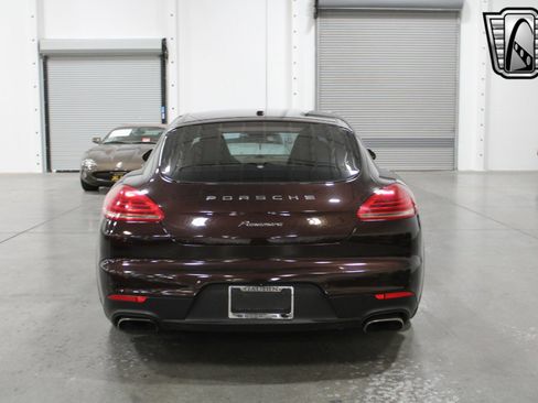 Used 2014 Porsche Panamera image 4