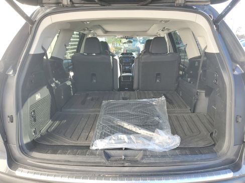 Used 2021 Subaru Ascent Limited w/ Technology Package image 12