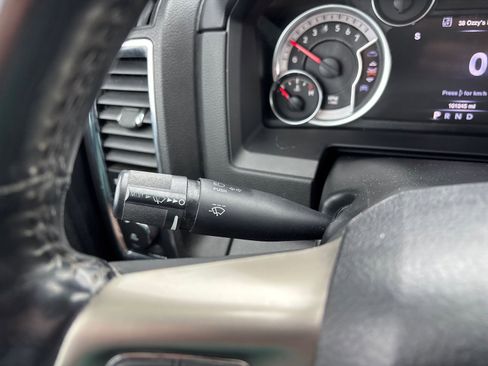 Used 2016 RAM 1500 Laramie image 27