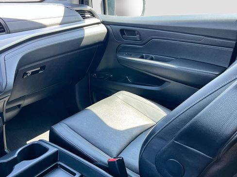 Used 2023 Honda Odyssey EX-L image 23