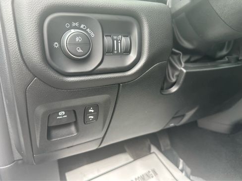 Used 2025 RAM 1500 Laramie image 18