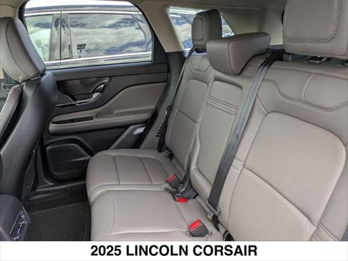 New 2025 Lincoln Corsair Reserve w/ Jet Appearance Package image 12