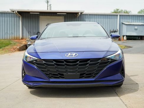 Used 2023 Hyundai Elantra SEL w/ Convenience Package image 10