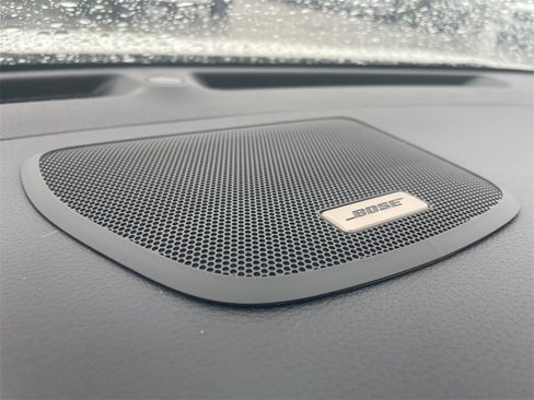 Used 2019 Nissan Rogue SL w/ Premium Package image 22