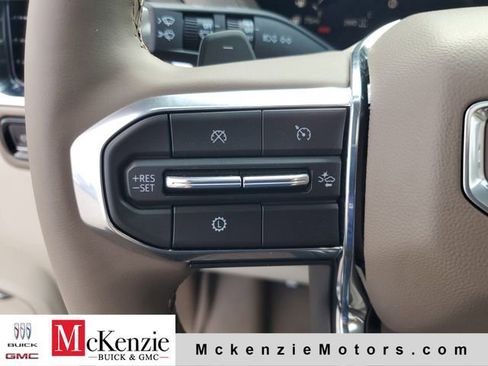 New 2026 GMC Yukon XL Denali w/ Sun & Power Step Package AWD/4WD image 12