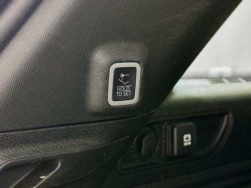 Used 2023 Jeep Grand Cherokee 4WD 4xe image 32