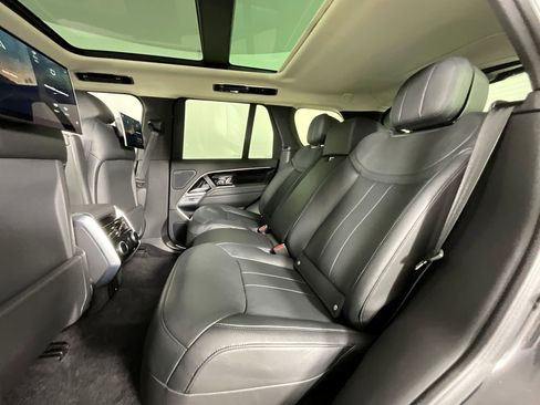Used 2023 Land Rover Range Rover Autobiography image 25