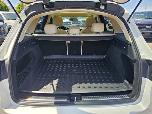 Used 2017 Mercedes-Benz GLC 300 4MATIC image 10