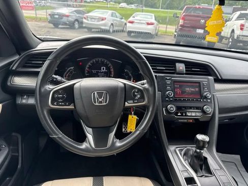 Used 2018 Honda Civic Sport image 13