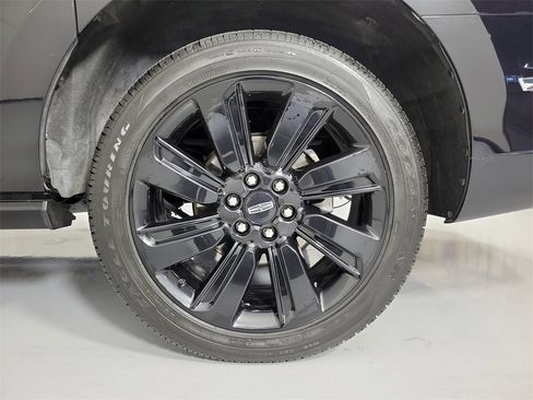 Used 2023 Lincoln Navigator L Reserve image 7