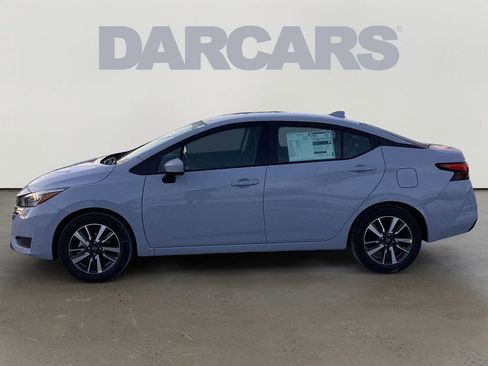 Used 2025 Nissan Versa SV w/ Trunk Package image 4