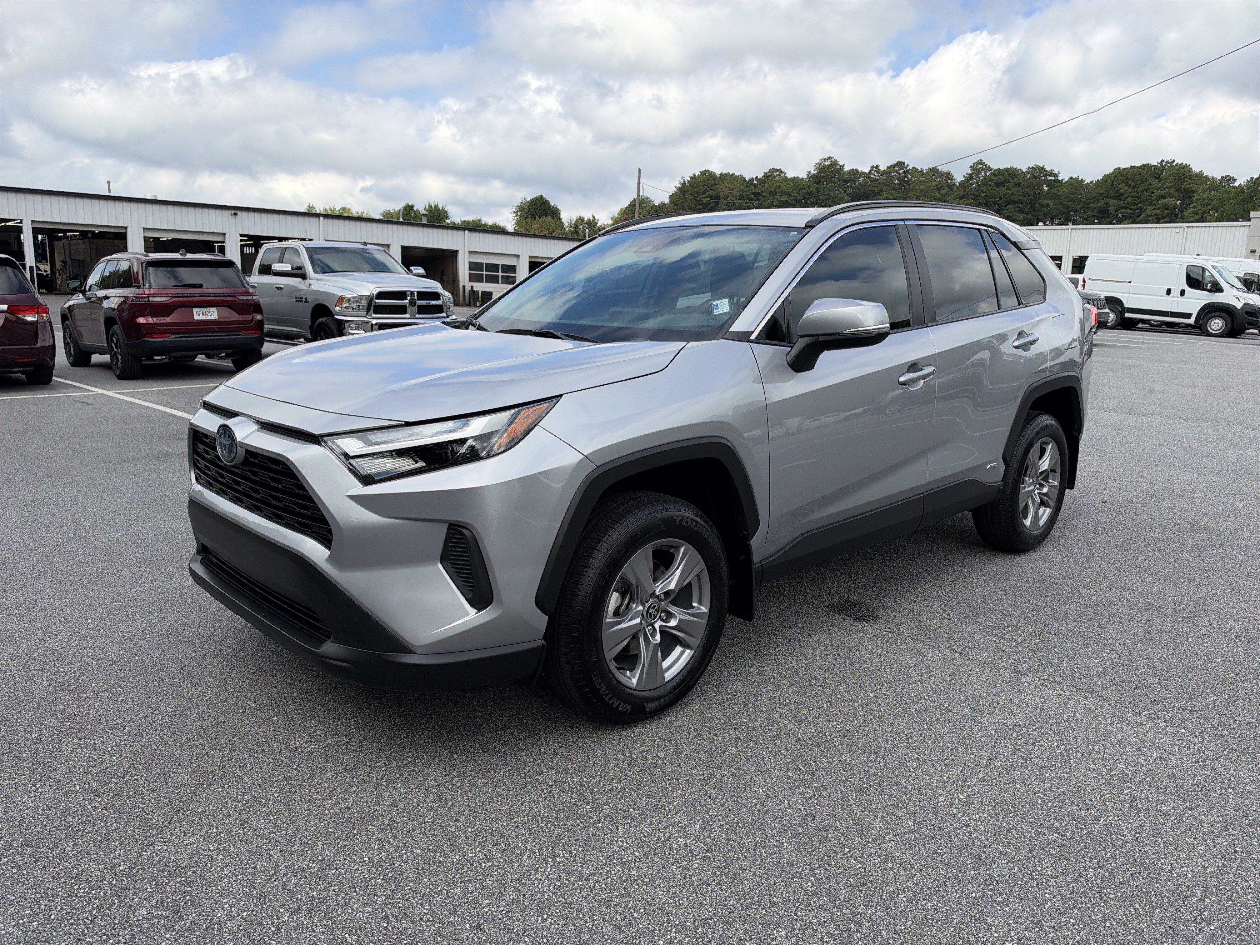 Used 2024 Toyota RAV4 XLE w/ Convenience Package AWD/4WD image 3