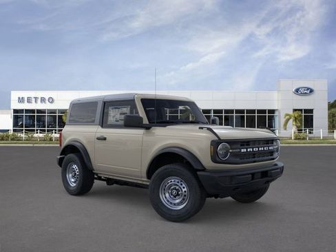 New 2026 Ford Bronco 2-Door AWD/4WD image 7