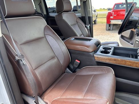 Used 2019 Chevrolet Silverado 2500 High Country w/ Duramax Plus Package AWD/4WD image 18