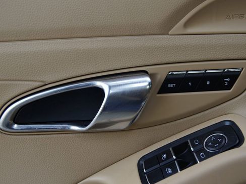 Used 2013 Porsche Boxster S image 27