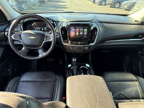 Used 2019 Chevrolet Traverse LT w/ LT Premium Package image 11