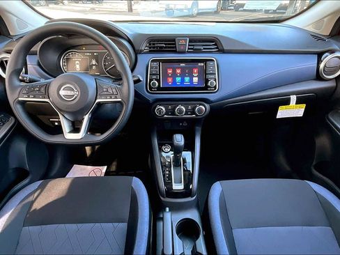 New 2025 Nissan Versa SV image 5