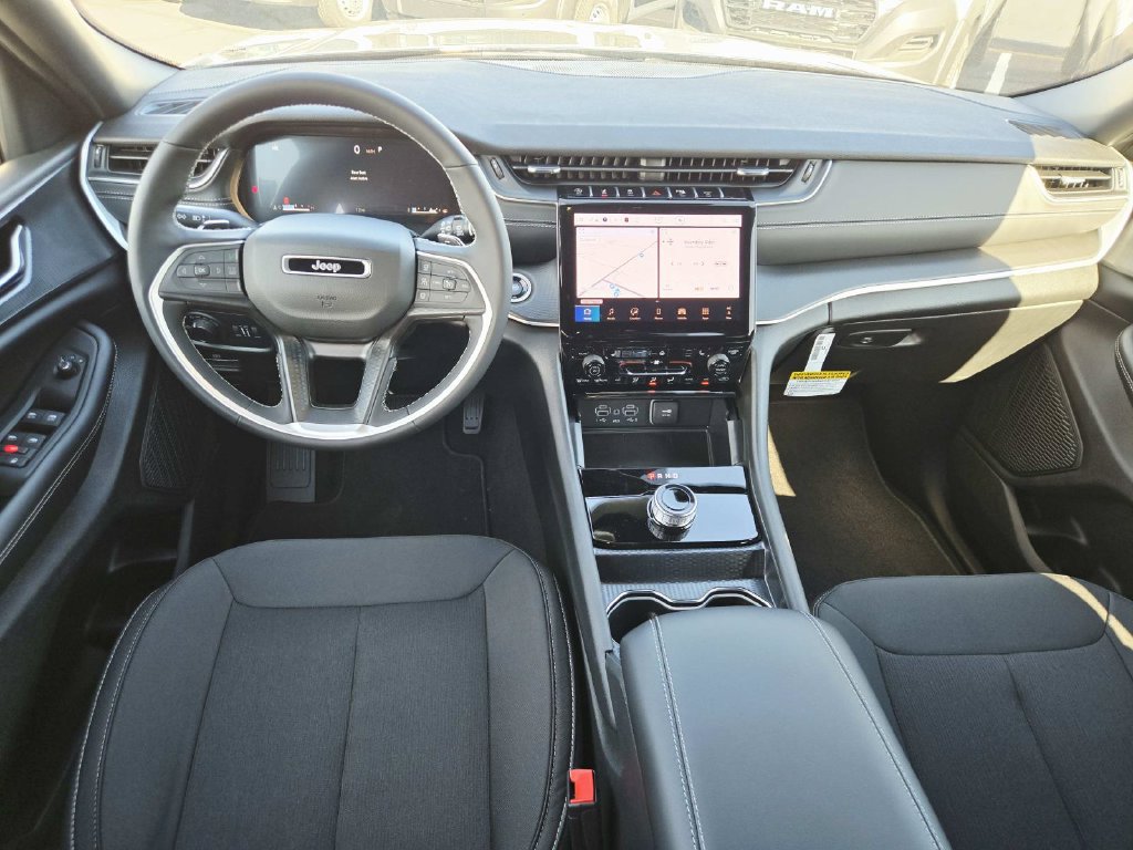 New 2027 Jeep Grand Cherokee Laredo X AWD/4WD image 10