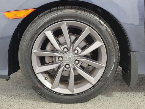 Used 2019 Honda Civic EX image 8