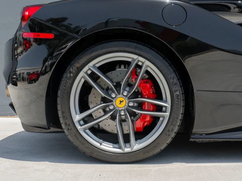 Used 2018 Ferrari 488 GTB RWD image 39