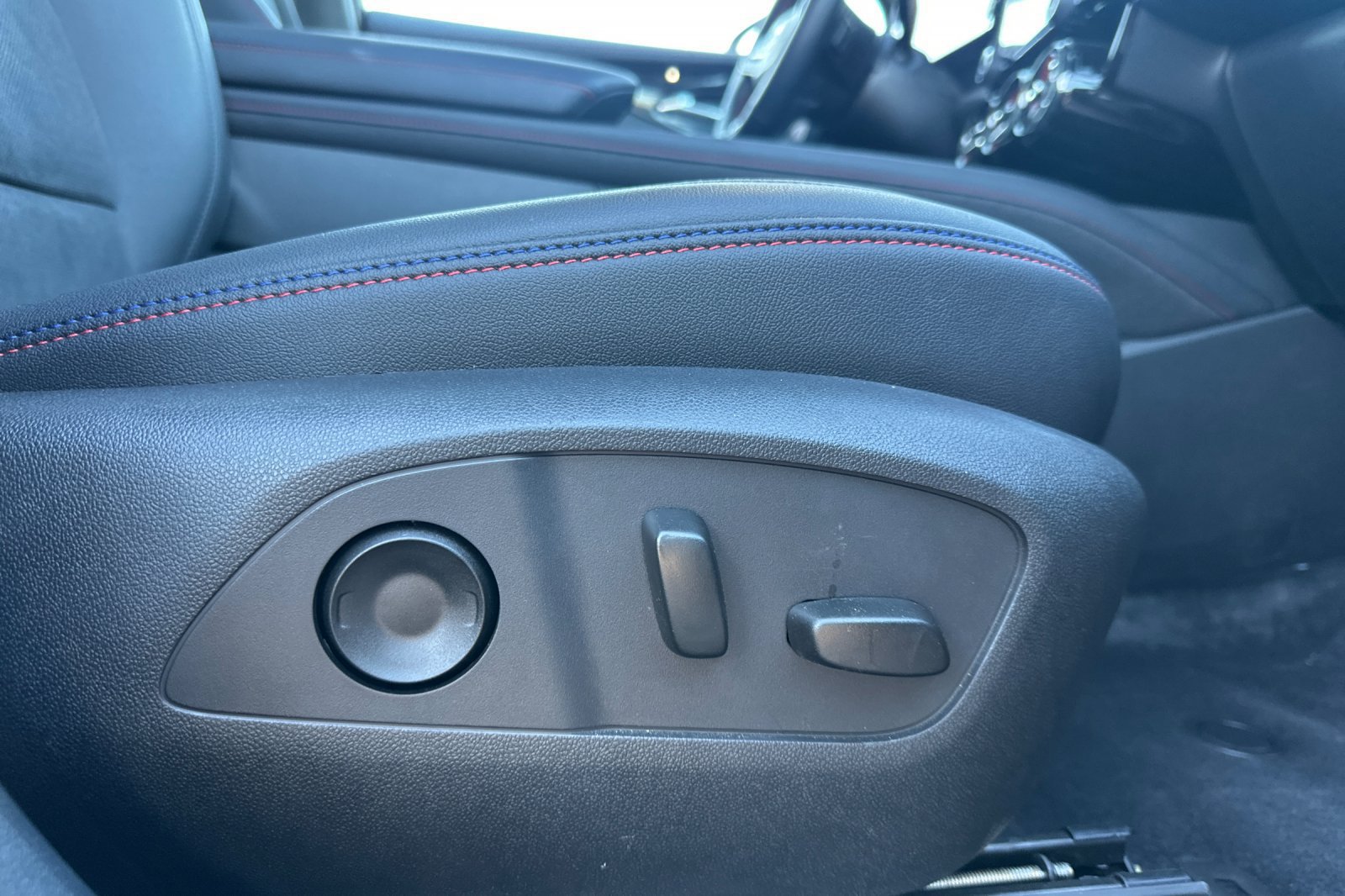 Used 2026 Chevrolet Blazer EV RS FWD image 22